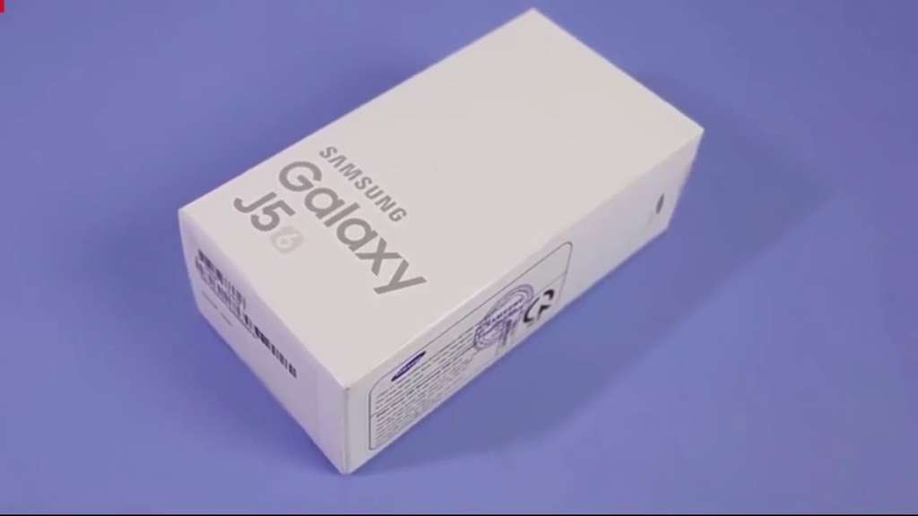 Мобильный телефон Samsung Galaxy J5: обзор, характеристики и отзывы. Самсунг j5 2016 комплектация
