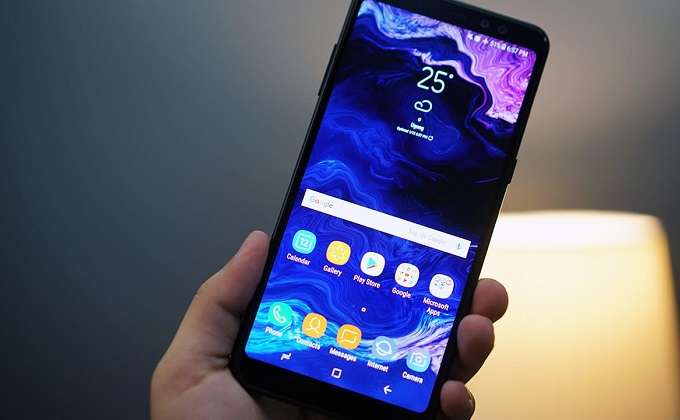 Samsung Galaxy A8 (2018) – стильный и мощный смартфон с функцией сканирования лица