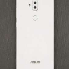 Asus Zenfone 5 Lite тыльная сторона
