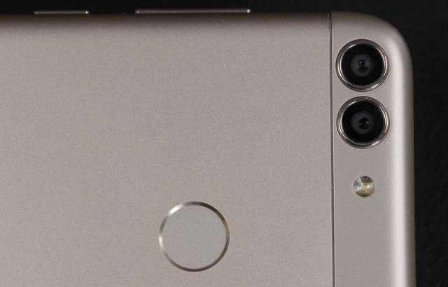 Huawei P Smart камера