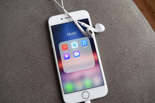 Как послушать радио на iPhone железные и программные варианты | Master Apple